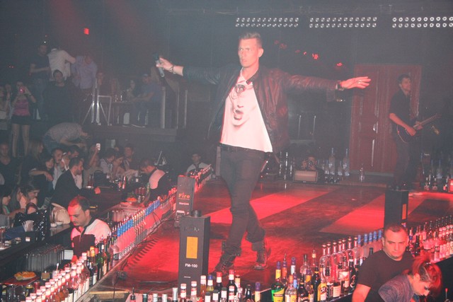 Eller Van Buuren & Chris Jones